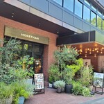 MORETHAN TAPAS LOUNGE - About a 20-minute walk from Shinjuku Station!