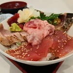 塩釜海の駅 - マグロ丼(1200円)