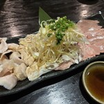370224043 - もつ刺し5点盛り＠1,500円