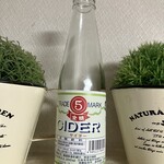 後藤飲料水工業所 - ドリンク写真:瓶が特徴なサイダー！