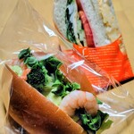 レトロベーカリー ふく福 - 料理写真:アボカドえびコッペパン、ハム野菜サンド