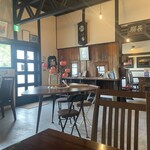 赤い屋根の喫茶店 駅舎 - 