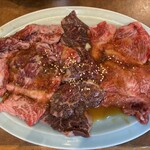 焼肉ホルモン ざくろ - 料理写真: