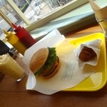 FRESHNESS BURGER - 