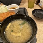 松のや - 味噌汁はふつー