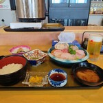 割烹 水天閣 - お刺身盛り合わせ定食＆生ビール