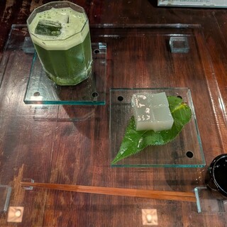 茶の葉_0