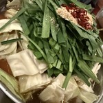 博多名物 もつ鍋 笑楽 - 