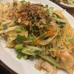 JASMINE PALACE. - 料理写真:ベトナム焼きそばアップ。