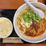藤乃屋 - 料理写真:「まぜそば(激辛)」@950  追いめし付き