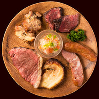 シュラスコ5種盛り合わせ 牛や豚などさまざまな種類のお肉 串屋番鶏 Bancho 三軒茶屋 ステーキ 食べログ