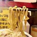 ラーメン二郎 - 「大ラーメン」の麺
            2026年7月2日