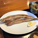 シウンカフェ - ◉ サンマの干物
やや小ぶりではあるが味はとても良い。