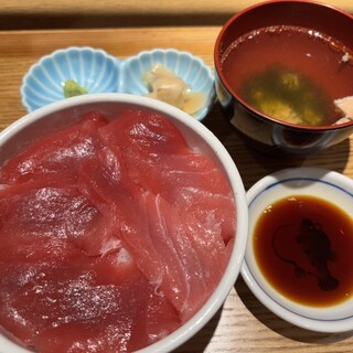 立ち食い海鮮丼 みこ食堂_1