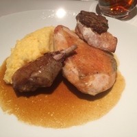 Benoit Alain Ducasse - メインの「ホロホロ鳥のオーブン焼き」