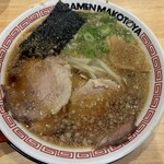 ラーメン まこと屋 - 料理写真:背脂醤油ラーメン(858円)