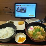 資さんうどん - 料理写真: