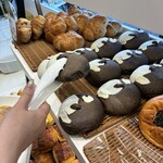 ペンギンベーカリー - ペンギンパン焼き立て｡