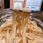 山下本気うどん - 天地返しからの麺リフト♪