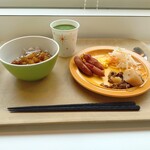 コンフォートイン - 料理写真:朝食ビュッフェ(第一段で食べたもの)