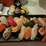 かねとも寿し - 最特上生寿司（２２００円）です。２０１５年３月