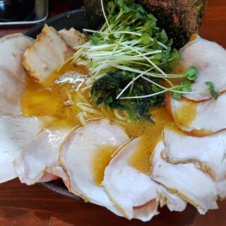 横浜家系らーめん 天王家 寒川総本店