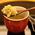 由庵 矢もり - 綺麗な緑色をした「蕎麦の実」繊細な出汁で秀逸