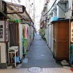 由庵 矢もり - この路地を入った奥に「隠れ家」が…