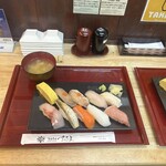 立喰いすし さくだ屋 - 