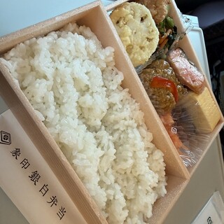 象印銀白弁当_0