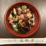正起屋 - 料理写真:炭火焼き塩やきとり丼864円
