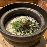 鶴来本町二丁目 づいき - 大葉香る　釜揚げ白子と梅干しの土鍋ご飯
