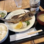 梅山鉄平食堂 - 