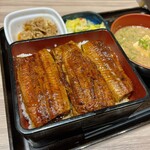 吉野家 - 料理写真:鰻重牛小鉢セット(二枚盛)