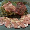 炭火焼肉 金の肉人 - 