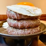 とろけるハンバーグ 福よし - 料理写真: