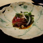 梶川 - 2015.04 お造り、鰹、平らぎ貝、鯛、ミルフィーユっぽく重ねられてドレッシング仕立て