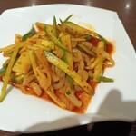 チンタンタン - くらげ酢和え　400円