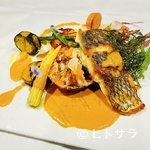 SRY+ IZAKAYA French Italian Creation - オマールテールと真鯛のポワレ　アメリケーヌソース