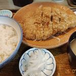 とんかつ 味よし - 料理写真:ロースかつ定食