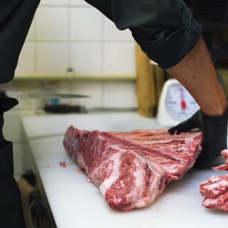 肉師が厳選した和牛を、部位に合わせた最上の食べ方で