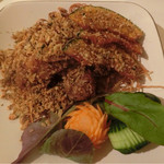 ゆるり 中華食堂 癒食同源 - ソフトシェルクラブの香草パン粉炒め 800円。