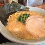 町田商店 - 醤油豚骨ラーメン