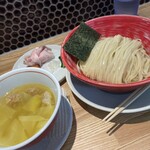 麺屋 BISQ - 料理写真: