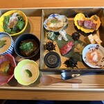 焼肉 番手十番 - お肉屋さんの朝食御膳　メインが牛と豚　3500円