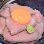 華壱 - ローストビーフ丼