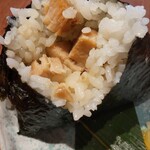 藤むすび - 豚角煮 390円　中まで具がいっぱ〜い