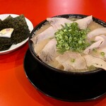 麺家 ぶらっくぴっぐ - 料理写真:
