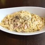 ボーノ - カルボナーラ、950円です。