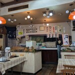 まえだ屋 - エアコンもレトロ